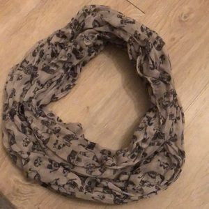 Infinity scarf